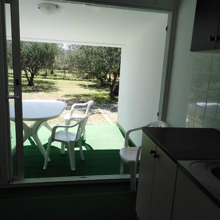 Apartments Free Parking Big Garden Перой Экстерьер фото