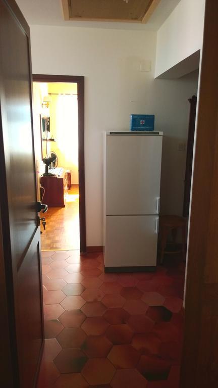 Apartments Free Parking Big Garden Перой Экстерьер фото