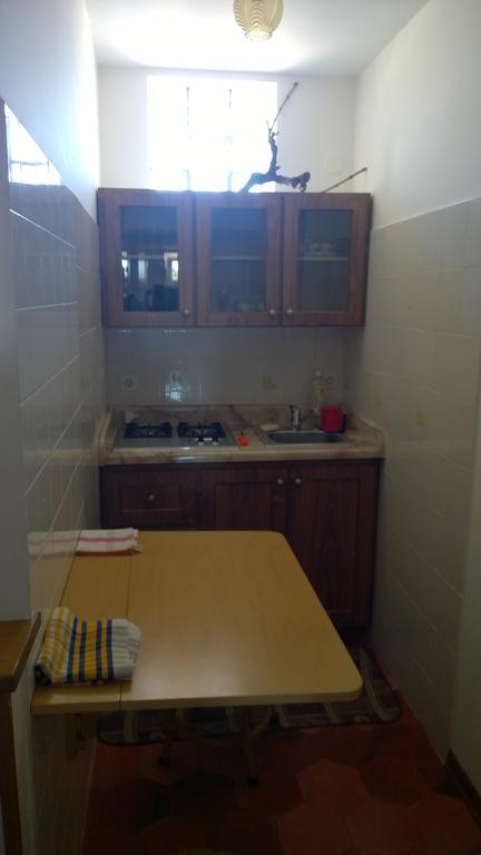 Apartments Free Parking Big Garden Перой Экстерьер фото